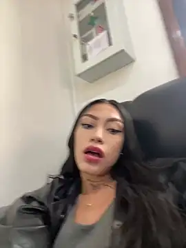 Effy Bonny online show from February 11, 2025, 5:50 pm