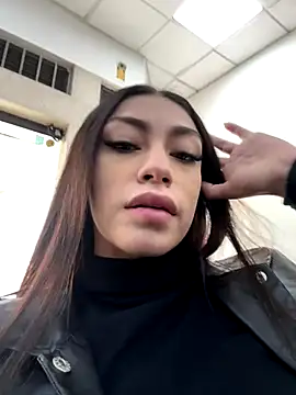 Effy Bonny online show from October 29, 2025, 3:36 pm