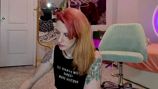 Snapshot of MissyRoulette chatting on January 23, 2025, 11:48 am MissyRoulette online show from January 23, 2025, 11:48 am