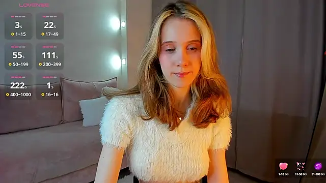 Snapshot of Dearly_Emily chatting on January 6, 2025, 8:03 am Dearly Emily online show from January 6, 2025, 8:03 am