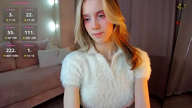 Snapshot of Dearly_Emily chatting on January 20, 2025, 7:58 am Dearly Emily online show from January 20, 2025, 7:58 am