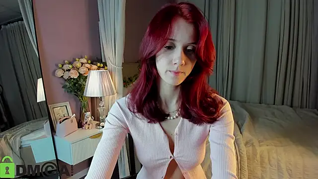 Snapshot of Dearly_Emily chatting on November 16, 2025, 5:18 pm Dearly Emily online show from November 16, 2025, 5:18 pm