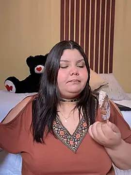 Snapshot of _Shara_Handal_ chatting on February 5, 2025, 10:22 pm Shara Handal online show from February 5, 2025, 10:22 pm