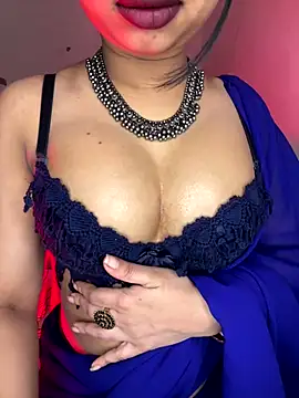 Snapshot of Hot-sexy222 chatting on January 9, 2026, 1:52 am Hot-sexy222 online show from January 9, 2026, 1:52 am