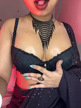 Snapshot of Hot-sexy222 chatting on January 16, 2026, 4:11 pm Hot-sexy222 online show from January 16, 2026, 4:11 pm