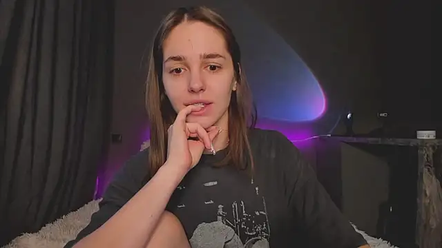 JudyAngil online show from February 11, 2026, 6:18 am