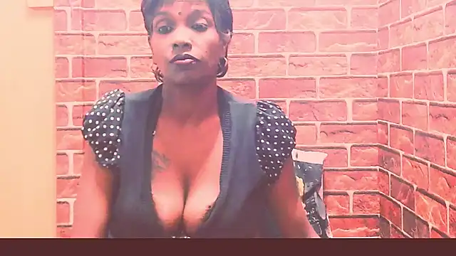 Snapshot of Fuckable_Nasty_MILF chatting on June 22, 2026, 4:04 pm Fuckable Nasty MILF online show from June 22, 2026, 4:04 pm