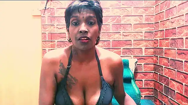 Snapshot of Fuckable_Nasty_MILF chatting on July 9, 2026, 4:33 pm Fuckable Nasty MILF online show from July 9, 2026, 4:33 pm