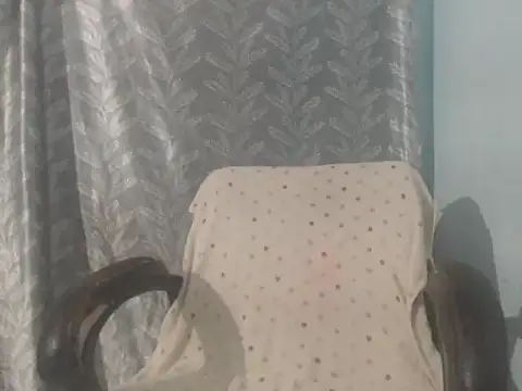 Snapshot of cute-priy chatting on June 2, 2026, 6:04 am cute-priy online show from June 2, 2026, 6:04 am