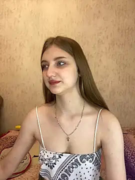 Snapshot of MollyDolle chatting on December 16, 2024, 7:21 pm MollyDolle online show from December 16, 2024, 7:21 pm