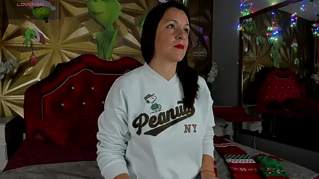 BarbaraTyleer online show from December 19, 2025, 1:29 pm