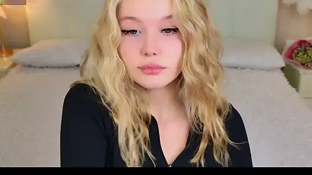 AliceMorr online show from January 21, 2025, 4:48 pm