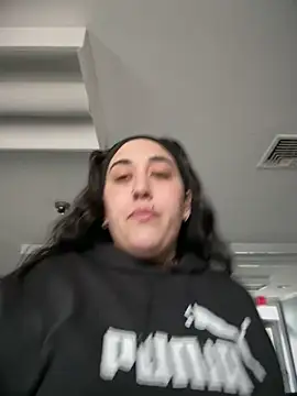 ThicBunz online show from April 22, 2026, 1:12 pm