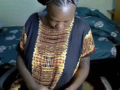 Snapshot of Sexiebony12 chatting on June 6, 2026, 2:16 am Sexiebony12 online show from June 6, 2026, 2:16 am
