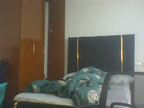 Snapshot of Sexiebony12 chatting on June 19, 2026, 8:18 am Sexiebony12 online show from June 19, 2026, 8:18 am