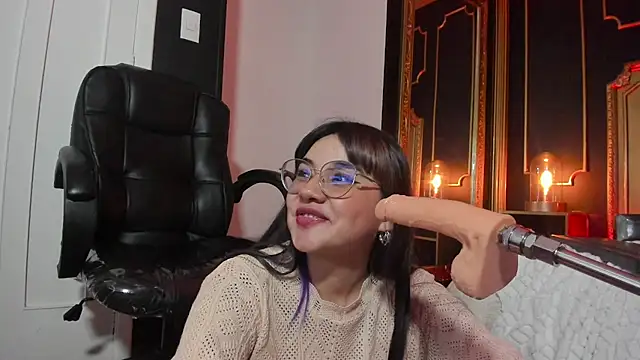 Snapshot of JeyLee chatting on January 13, 2025, 5:44 pm JeyLee online show from January 13, 2025, 5:44 pm