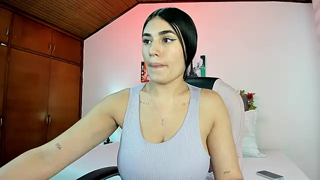 Snapshot of Alheli_16 chatting on September 10, 2025, 12:49 pm Alheli 16 online show from September 10, 2025, 12:49 pm