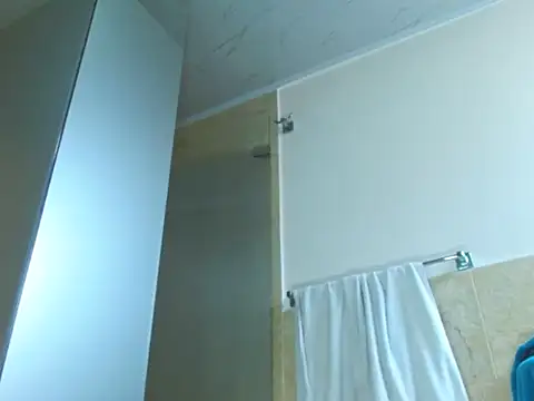 Snapshot of hornymilf_69xxx chatting on February 19, 2025, 5:06 pm hornymilf 69xxx online show from February 19, 2025, 5:06 pm