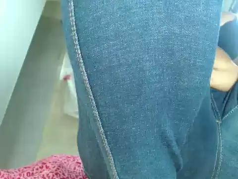 Snapshot of hornymilf_69xxx chatting on February 10, 2026, 9:30 pm hornymilf 69xxx online show from February 10, 2026, 9:30 pm