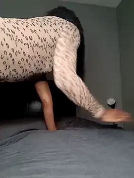 Snapshot of MILFCandy chatting on March 11, 2025, 3:59 am MILFCandy online show from March 11, 2025, 3:59 am