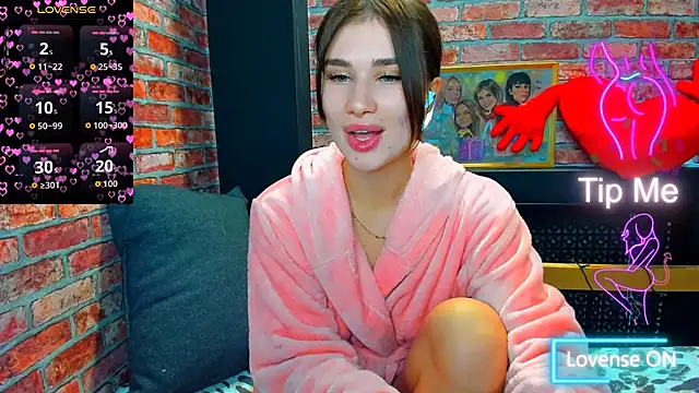 UrJoyy online show from November 19, 2025, 3:56 pm