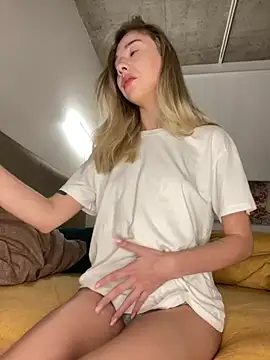  urbestie  online show from January 26, 2025, 9:07 pm