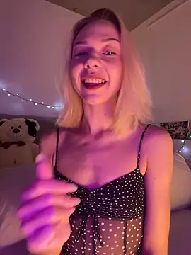  urbestie  online show from June 5, 2026, 10:48 pm