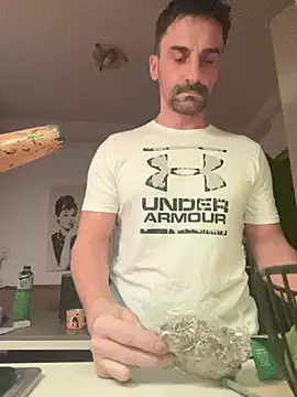 amydamarw online show from March 3, 2026, 4:40 am