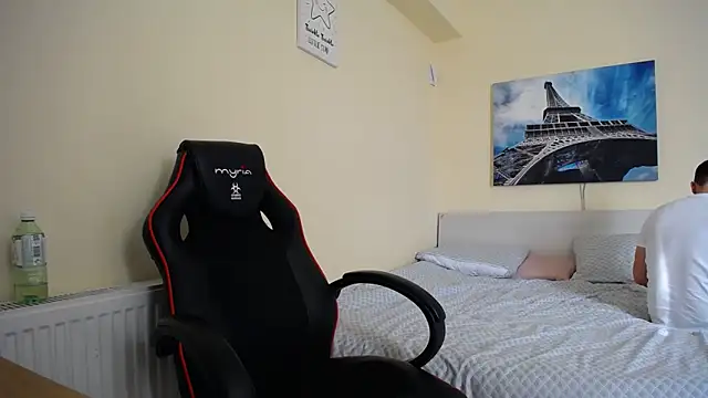 amydamarw online show from March 9, 2026, 1:37 pm