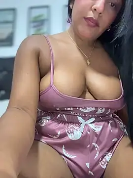 Snapshot of anaesca chatting on June 17, 2026, 11:05 pm anaesca online show from June 17, 2026, 11:05 pm