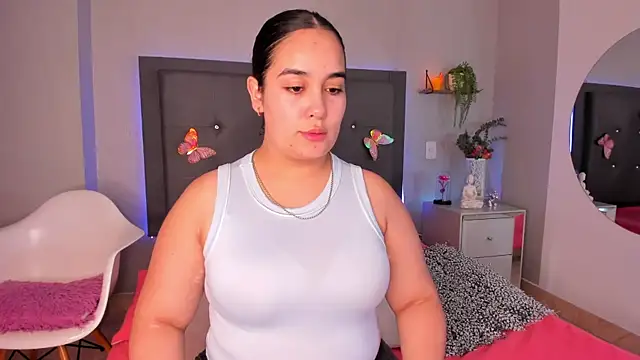 Snapshot of emma_lye chatting on July 24, 2026, 7:23 pm emma lye online show from July 24, 2026, 7:23 pm