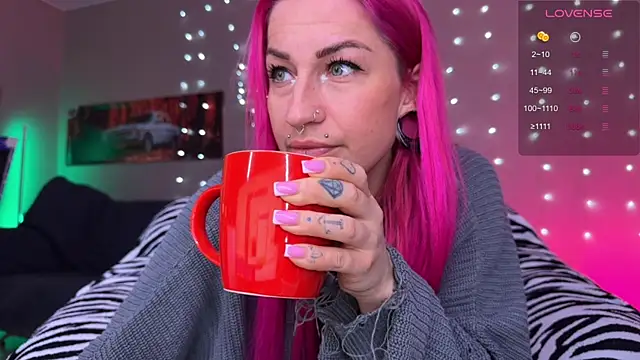 Tanya Acid online show from June 26, 2026, 4:17 am