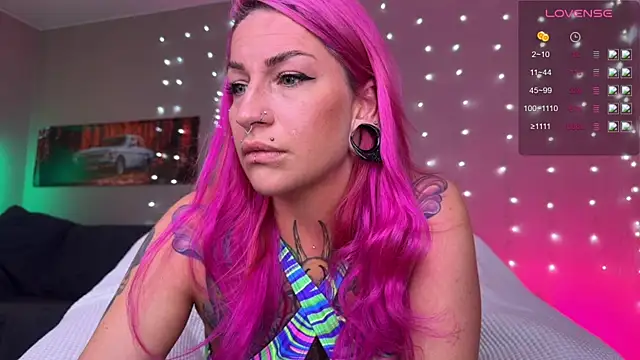Tanya Acid online show from July 3, 2026, 7:26 am