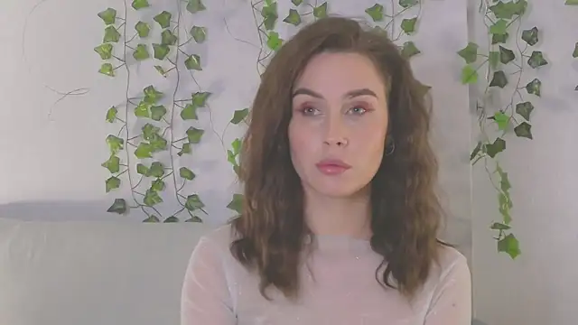 Snapshot of MiaNell chatting on March 10, 2025, 10:34 pm MiaNell online show from March 10, 2025, 10:34 pm