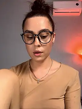 Snapshot of MiaNell chatting on January 15, 2026, 9:07 pm MiaNell online show from January 15, 2026, 9:07 pm