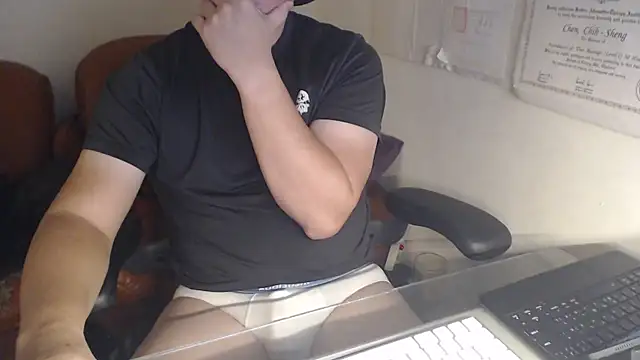 Snapshot of chih515 chatting on December 4, 2024, 1:14 am chih515 online show from December 4, 2024, 1:14 am