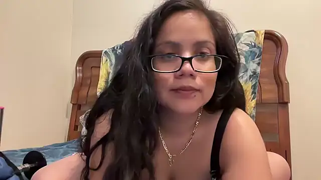 Snapshot of Babygirl_katalina chatting on April 6, 2026, 3:02 pm Babygirl katalina online show from April 6, 2026, 3:02 pm