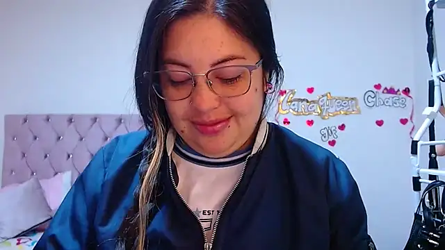 lanaqueen699 online show from February 20, 2026, 12:16 pm