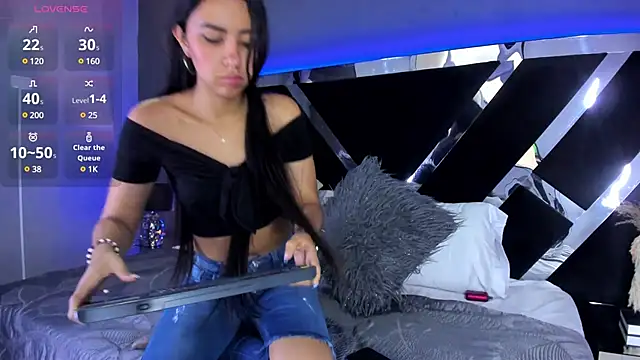 Larabrooks online show from March 12, 2025, 6:55 pm