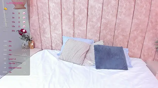 Katrina baurii online show from March 15, 2025, 4:10 pm