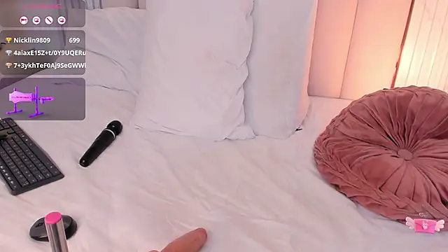 OSHUN  online show from February 20, 2025, 3:19 pm