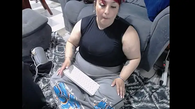 Snapshot of amydeepqueen chatting on July 6, 2026, 3:03 pm amydeepqueen online show from July 6, 2026, 3:03 pm