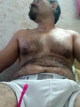 SbasTone Muscle online show from May 3, 2026, 2:01 pm