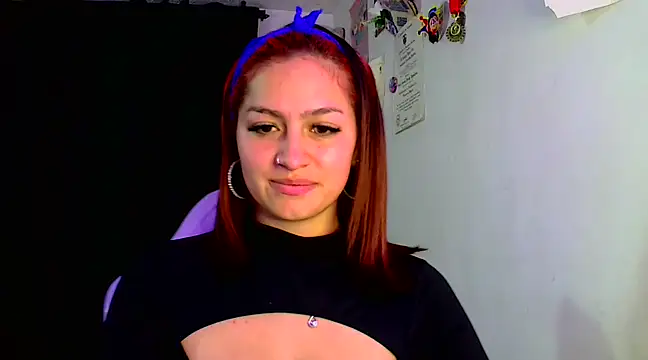 Snapshot of lucycherry__ chatting on February 5, 2025, 4:16 am lucycherry online show from February 5, 2025, 4:16 am