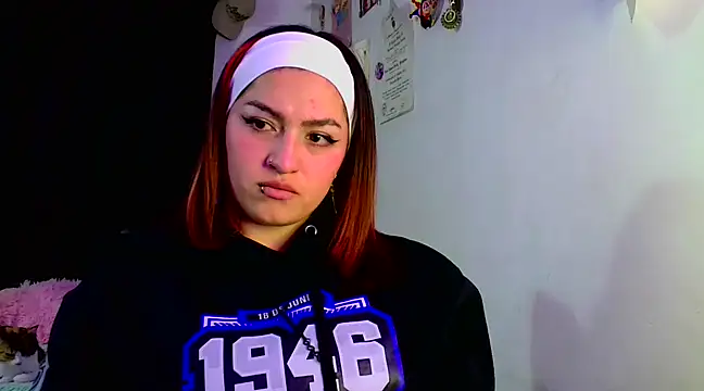 Snapshot of lucycherry__ chatting on March 6, 2025, 3:46 am lucycherry online show from March 6, 2025, 3:46 am