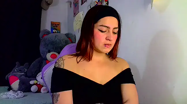 Snapshot of lucycherry__ chatting on March 11, 2025, 2:54 am lucycherry online show from March 11, 2025, 2:54 am