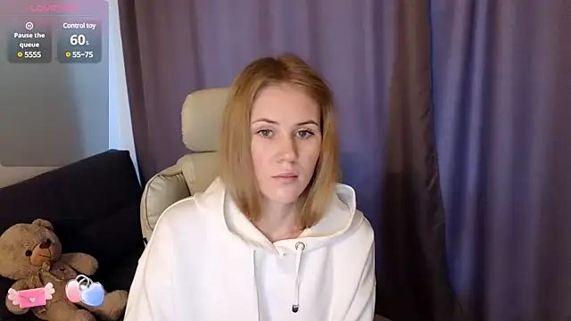 IsabelAllen online show from December 4, 2024, 6:55 am