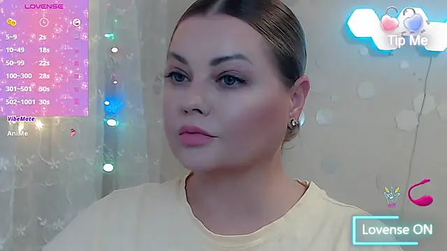 JewellKiss7 online show from June 19, 2026, 6:01 pm