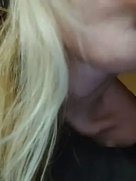 Snapshot of Linda_999 chatting on February 26, 2025, 4:56 pm Linda 999 online show from February 26, 2025, 4:56 pm