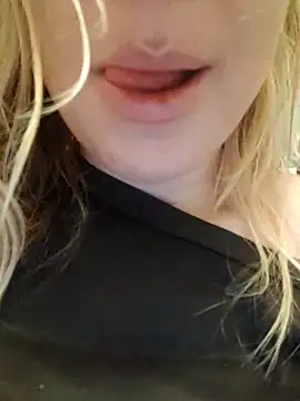 Snapshot of Linda_999 chatting on October 21, 2025, 1:50 am Linda 999 online show from October 21, 2025, 1:50 am